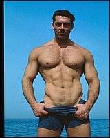 sexy-hunk-04.jpg