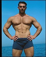 sexy-hunk-07.jpg