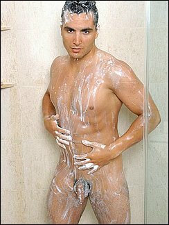 hunk-in-shower-01.jpg